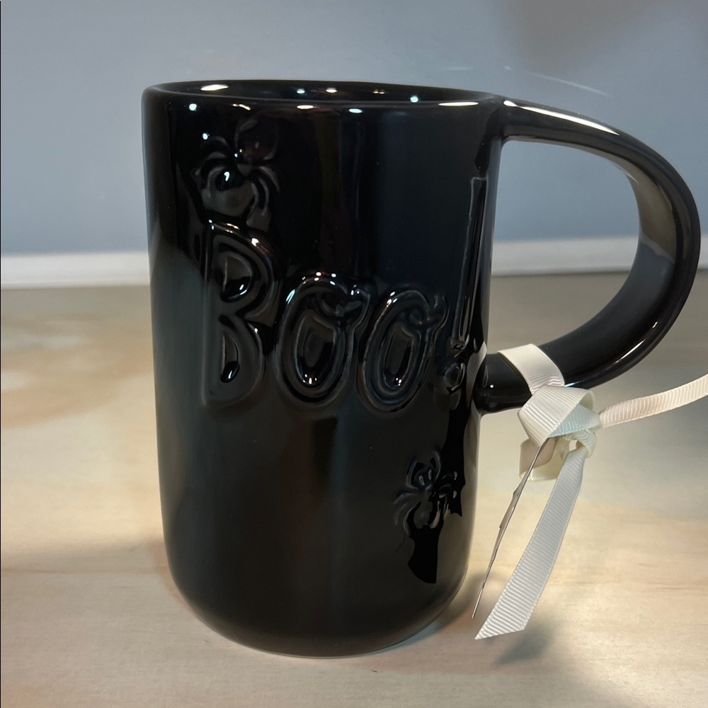 NWT Rae Dunn Black Halloween Mug BOO with Spider @ 13 oz